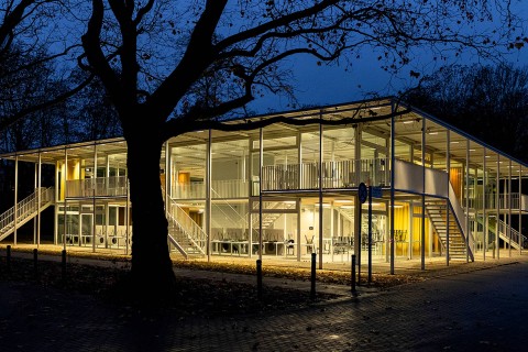 Das Studierendenhaus Braunschweig bei Nacht, Foto: Kristina Rottig/TU Braunschweig